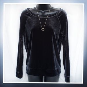 Long sleeve black velvet sweater / top